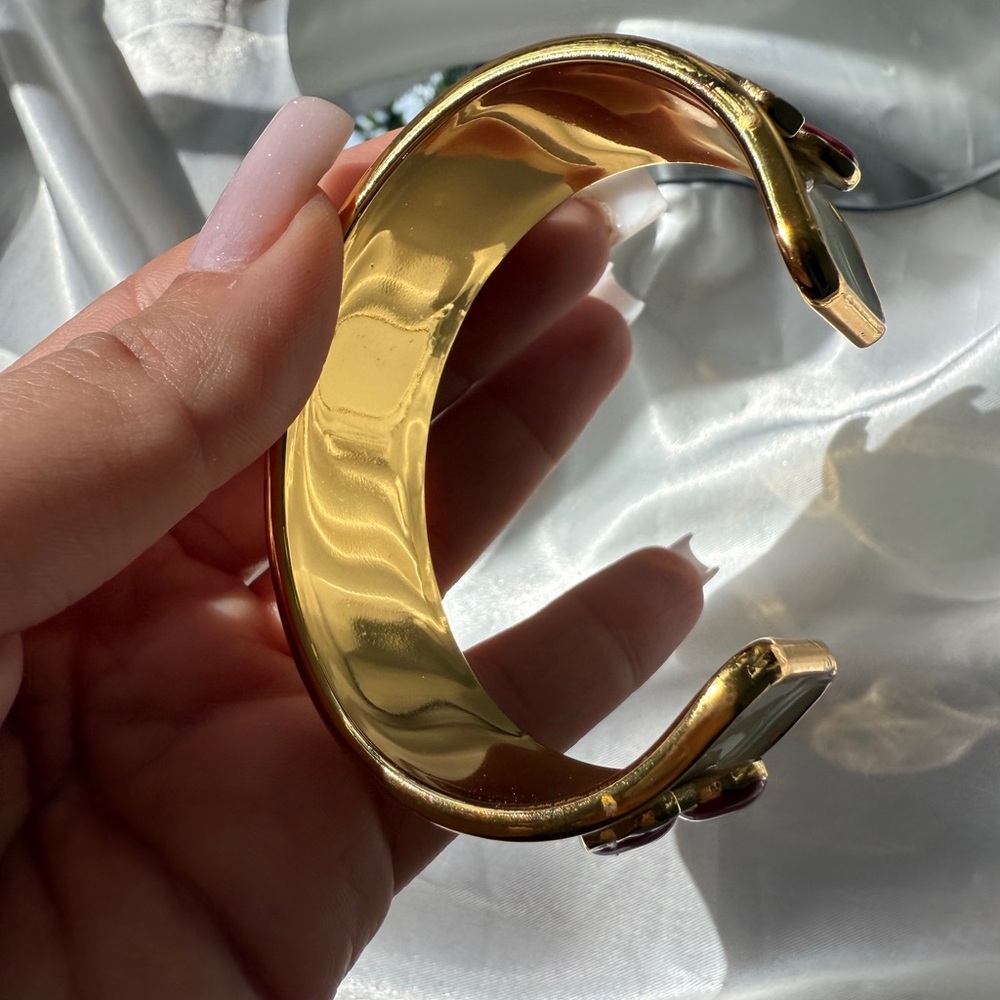 Cherry Enamel cuff Bracelet 
Gold
Stainless steel - Picture 7 of 12